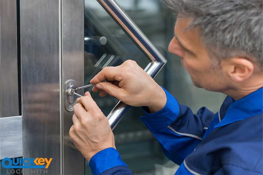 commercial locksmith service